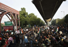 Photo of دہلی اسمبلی الیکشن کے پیش نظر طلبا مظاہرین نے خالی کی جامعہ کی سڑک