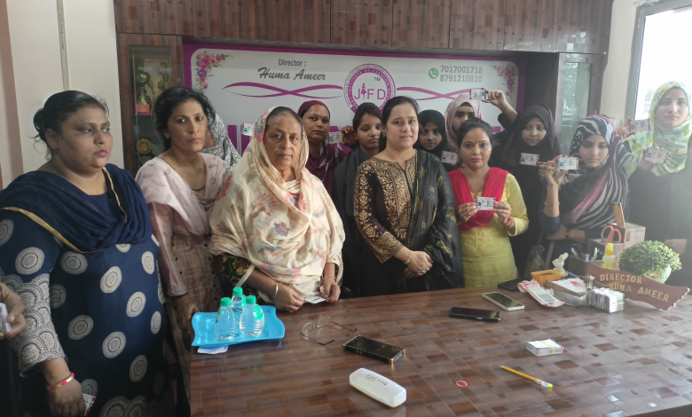 Handicraft cards distributed among skilled girls