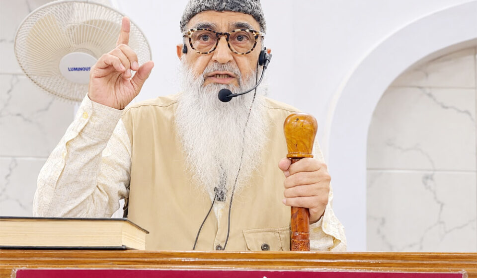 دنیا کیلئے3 منٹ، آخرت کیلئے ہمیشہ کی کریں تیاری : خطیب محمد اقبال، آگرہ کی مسجد نہر والی میں خطبۂ جمعہ کے دوران دنیا کی عارضی زندگی اور آخرت کی دائمی زندگی پر خطاب
