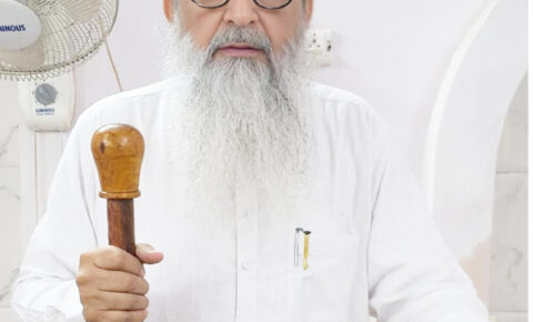 میت کے گھر یتیموں کی سسکیوں کے درمیان لذیذ کھانے! کیا ہمارا ضمیر مر چکا ہے؟، آگرہ کی مسجد نہر والی میں خطبۂ جمعہ کے دوران خطیب محمد اقبال کا میت کے گھر کھانے کی دعوت، یتیموں کے حقوق اور تیجہ، دسواں، چالیسواں جیسی رسومات پر اظہارِ خیال؛ اہلِ محلہ سے غم زدہ خاندانوں کی مدد کرنے کی اپیل