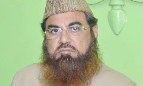 ریس کورس کی قدیم مسجد کو تحفظ کے ساتھ بنیادی سہولیات کو کرایا جائےبحال،’ملا فری اِنڈیا‘ کہہ کر تشدد پھیلانے والے پر سخت کارروائی کا مفتی مکرم کا مطالبہ
