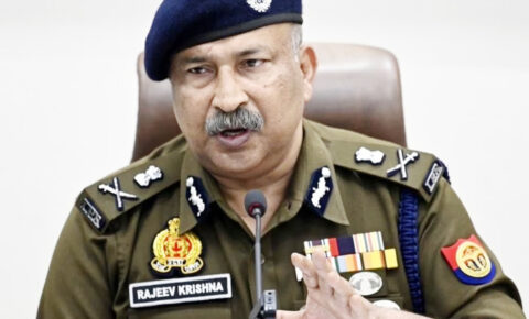 یوپی کے ڈی جی پی راجیو کرشن سخت، ریاست کے 9 اضلاع کے 10 تھانہ انچارجوں کے خلاف کارروائی کی ہدایت